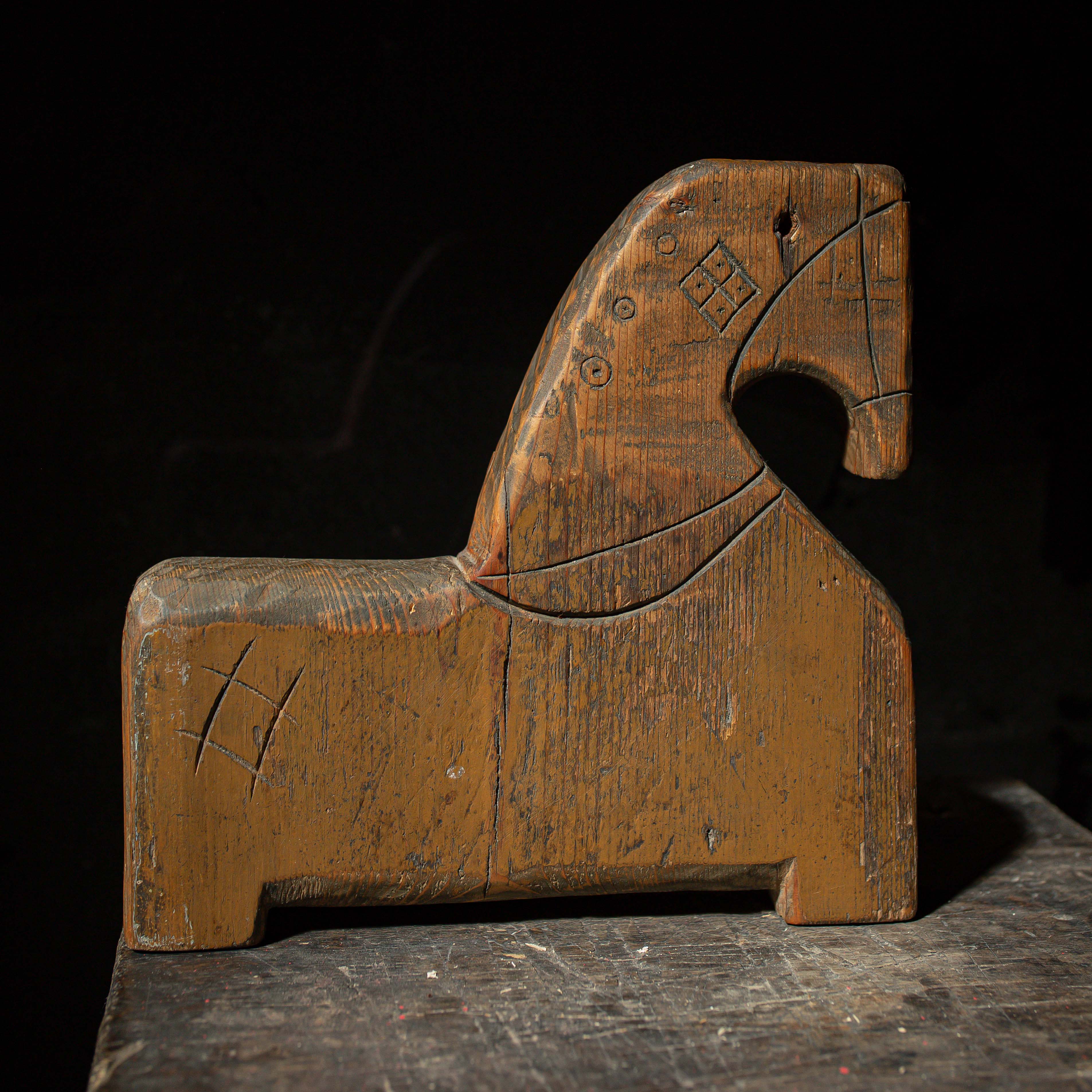 Конь WoodenArtefact, вид 4